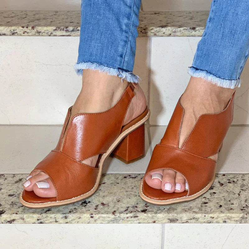 Sandália Feminina de Couro Legítimo - Laíza